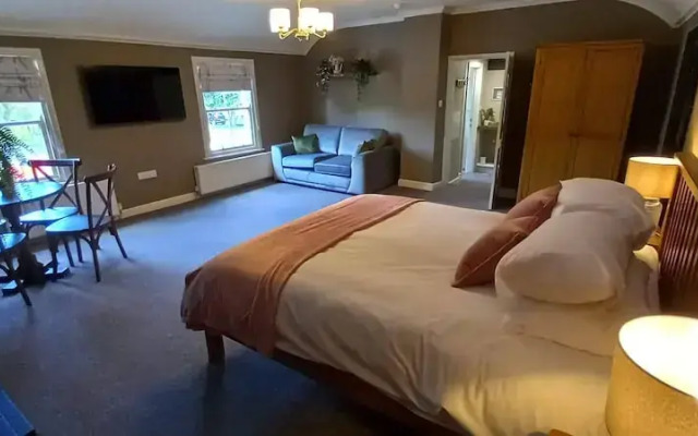 The Buck Hotel