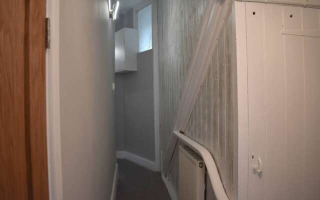 Отель Contemporary 2 Bedroom Flat in Brighton Брайтон