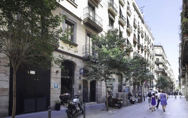Отель Acta BCN 40 вид на фасад