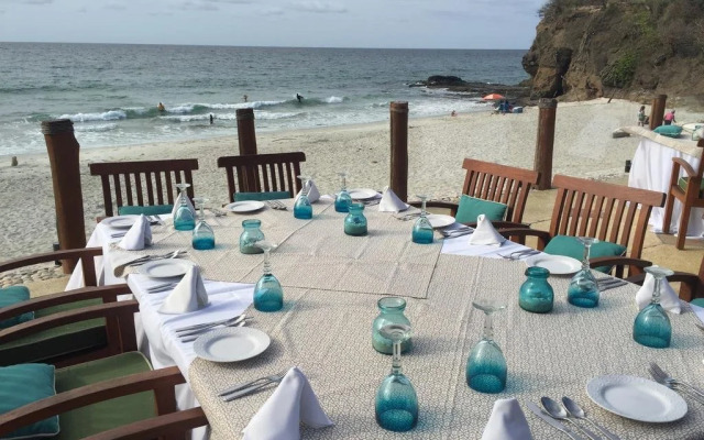 Casa de Mita Hotel