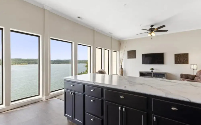 Premium 2 Bedroom Lake View Villa