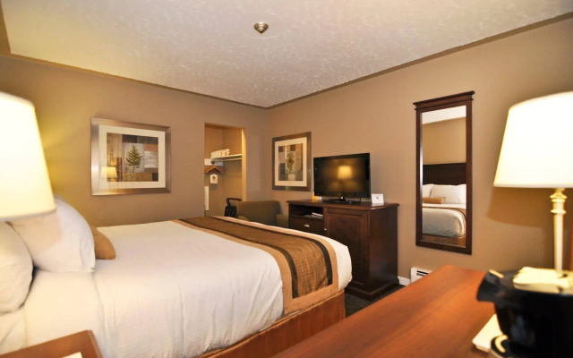 Aurora Inn