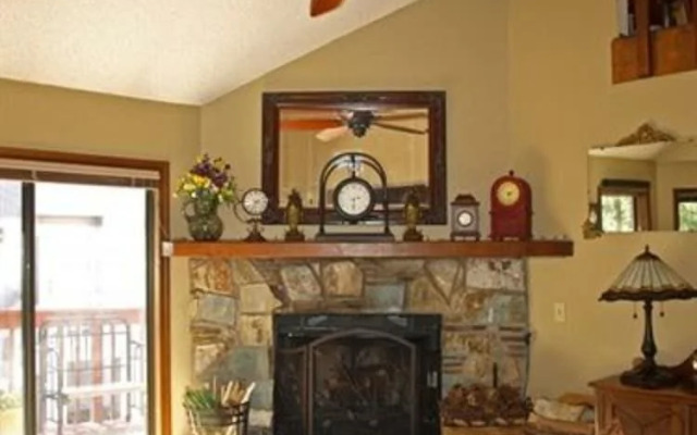 Whispering Pines Inn