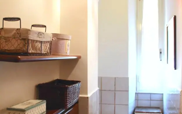 Ethnic Apt in Testaccio's Heart, Serviced by Hostmaker