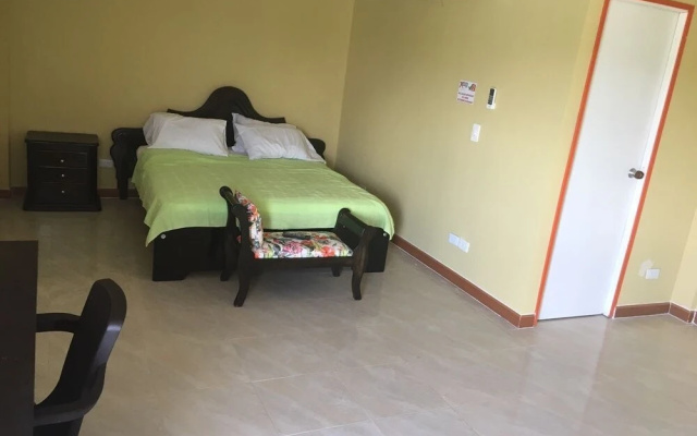 Victoria's Gennie Bay Village Hostal
