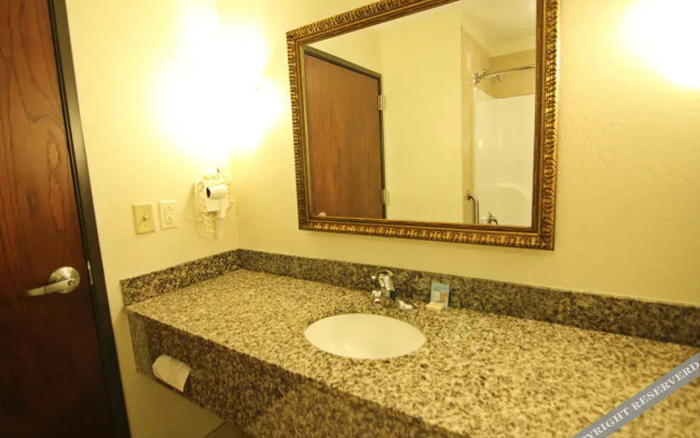 Crown Pointe Lodge, BW Signature Collection