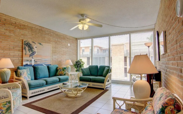 Channelview 204