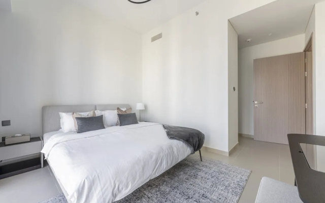 Act One Tower 2BR Luxury Apartment