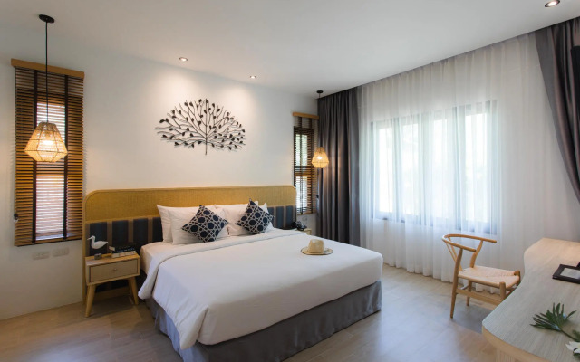 Blu Pine Villa & Pool Access
