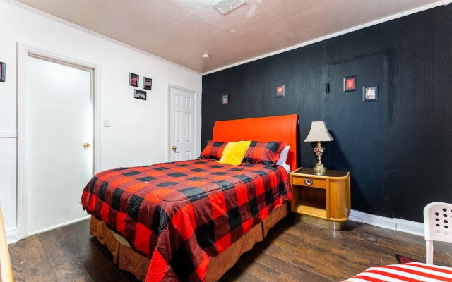 Yellow Pillow inn