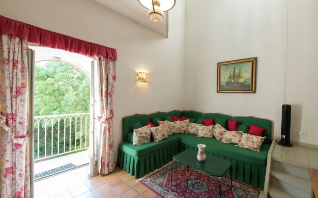 Deluxe Apartment in Saint-clair With Swimming Pool