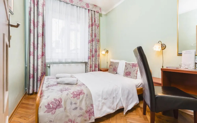 Hostel Biały Dom