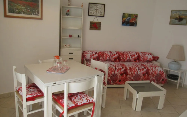 Adorable Seaview Flat at Grado Pineta