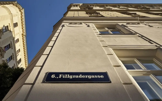 URBANAUTS STUDIOS Fillgrader