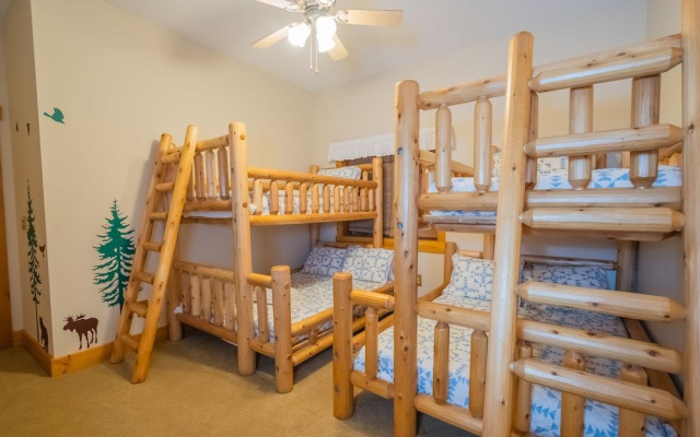 Skylodge by Taylor Made Deep Creek
