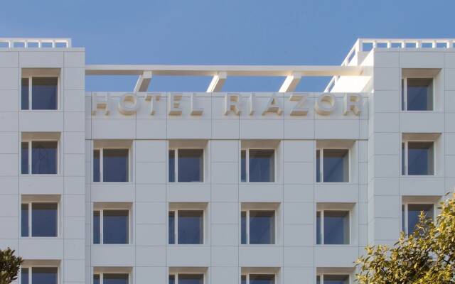 Hotel Riazor вид на фасад
