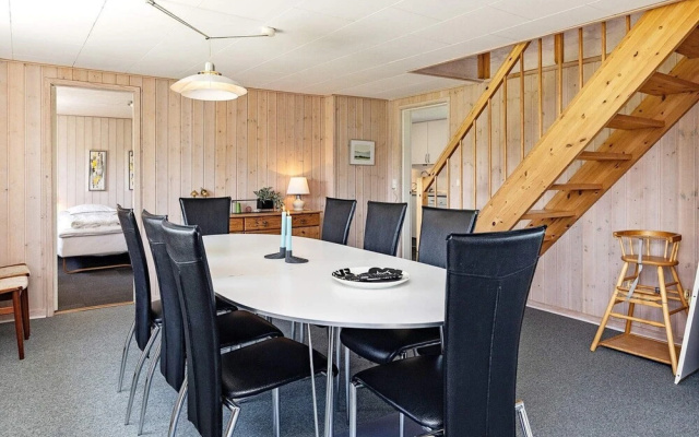 Spacious Holiday Home in Vinderup near Fjord