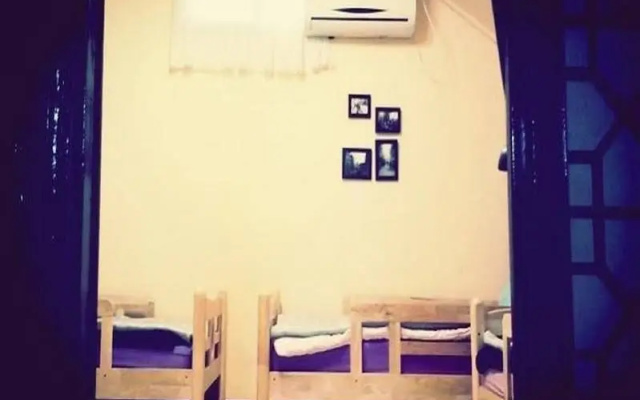 Homonomad Guesthouse