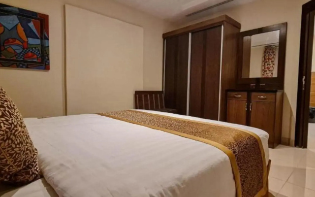Golden New Hira Hotel