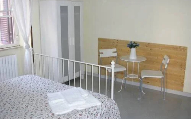 La Melis Airport B&B