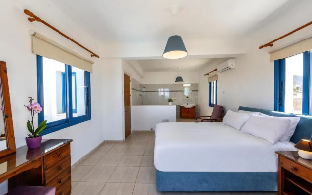 Villa Diana Seaside in Pomos