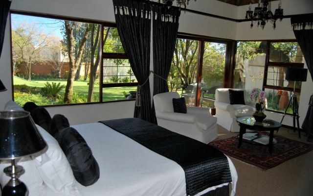 Lourie Lodge