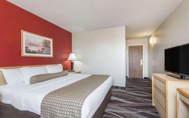 Days Inn by Wyndham Gillette