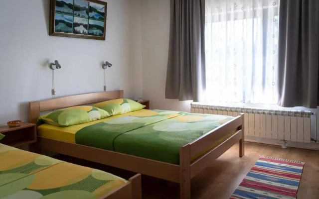 Green Area Apartments Kremžar