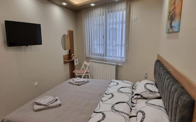 Flowers Apartment