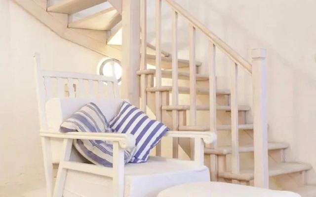 Apartment House Flores Bregovita