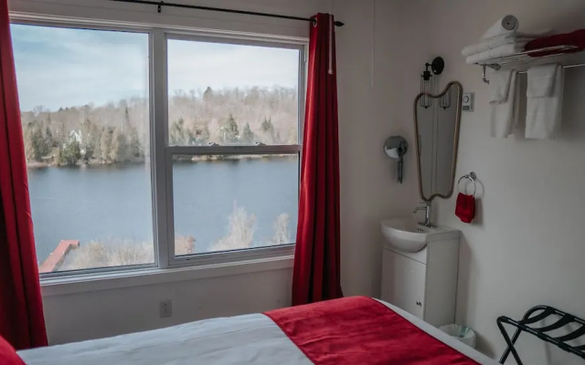 Auberge Lac du Pin Rouge