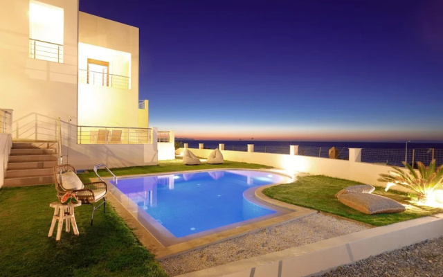 Green A Seaside Escape With Mesmerizing Views