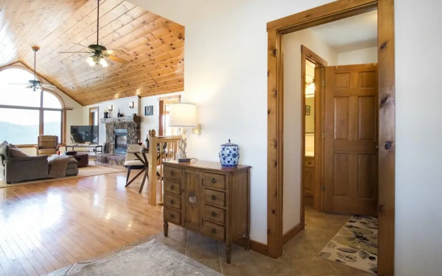 Skywalker Meadow 3 BR Home: True Retreat!