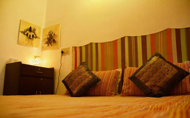 goSTOPS Lite Varanasi
