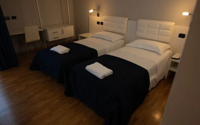 Master Hotel
