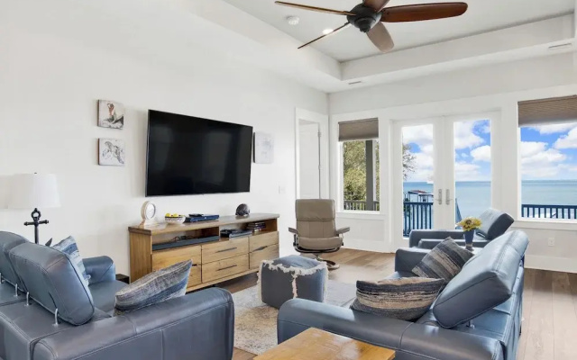 Bay Dream Believer by Southern Vacation Rentals
