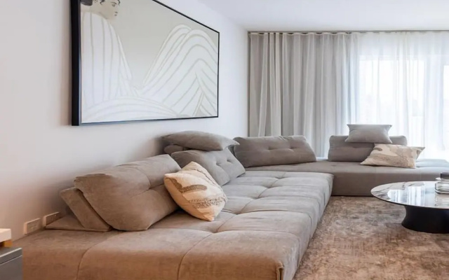 Luxurious 1BR Oasis Panoramic Views