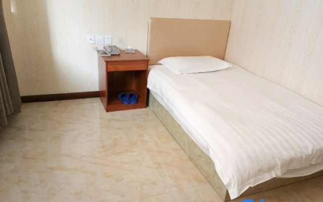 Qixia Guangtai Business Hotel