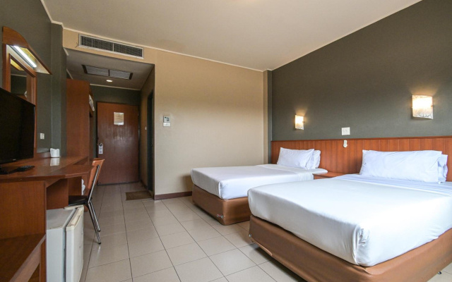 Rattana Park Hotel