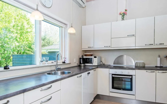 6 Person Holiday Home in Tarm