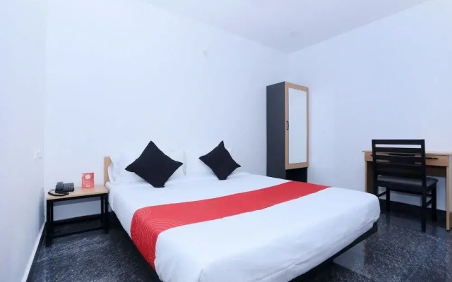 Avittom Cyber Cubez By OYO Rooms