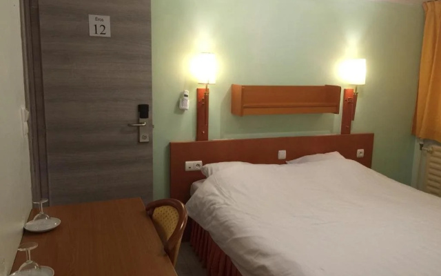 Hotel Aux Beaux Rivages En Gaume