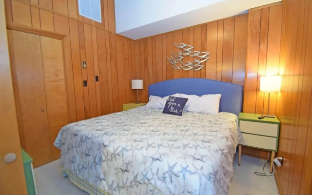 Sea Edge 3 3 Bedroom Townhouse by RedAwning