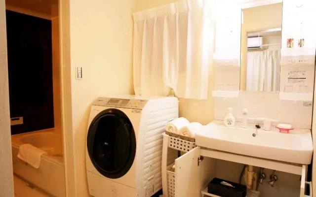 Luxury Home 5 minutes from Nishioji Station   Portable Wifi