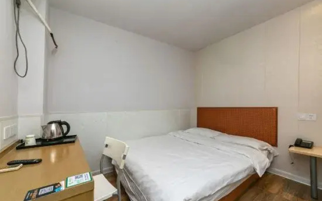 Xiangru Chain Hotel (Shanghai Caogen