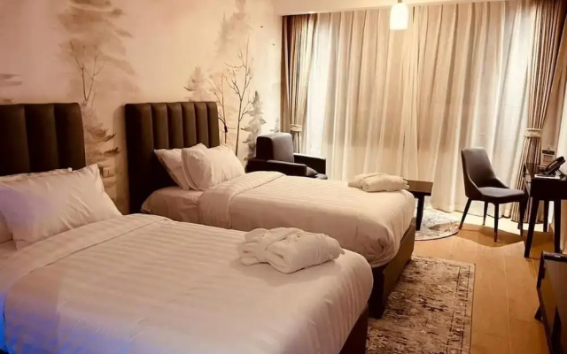 Downtown Hotel-Palestine