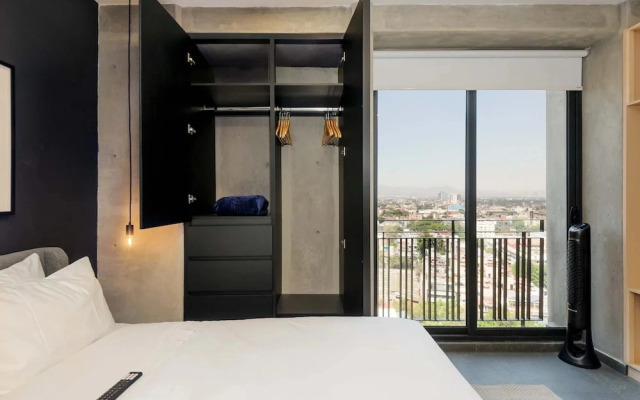 w Amazing Snug 1BR w Balcony in Tabacalera