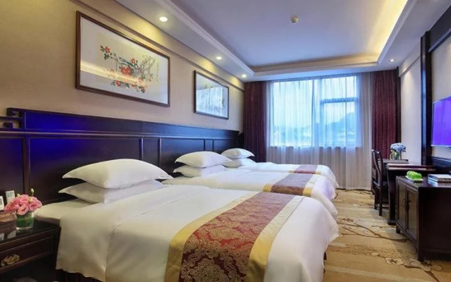 Shengshi Grand Hotel