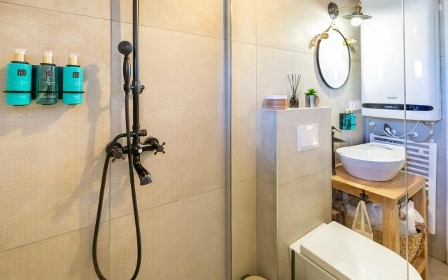 Luxury LeNi Guest House
