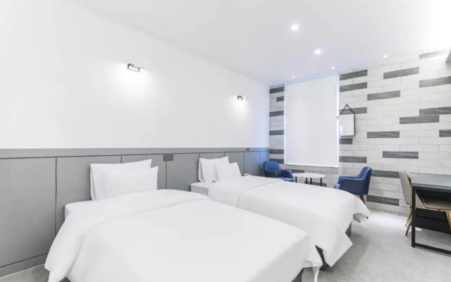 Pyeongtaek Godeok Richstay Hotel
